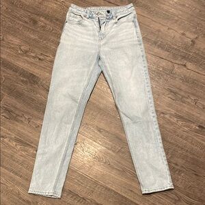 American Eagle Outfitters Light Wash strigid, high-rise, Straight Leg Jeans